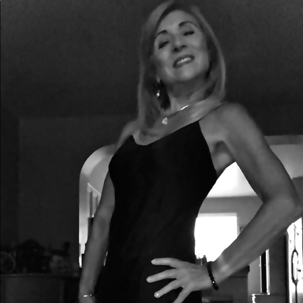 Meet your Posher, Adrienne